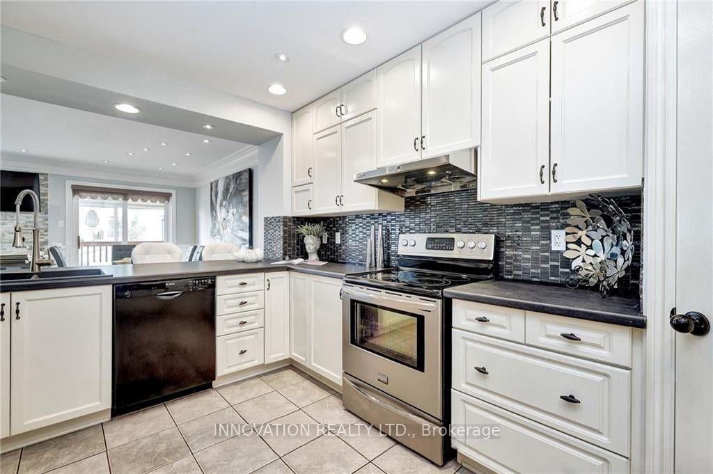 Photo 7 of 83 Saddlesmith Circle, Ottawa, Kanata - Emerald Meadows/Trailwest — HOMEH