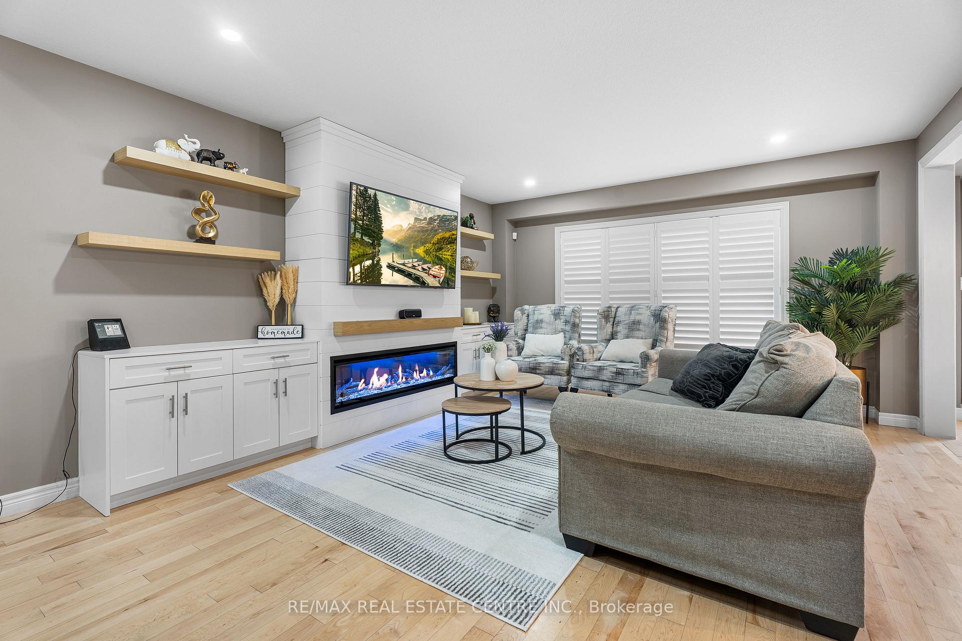 Photo 7 of 22 Creek Ridge Street, Kitchener — HOMEH