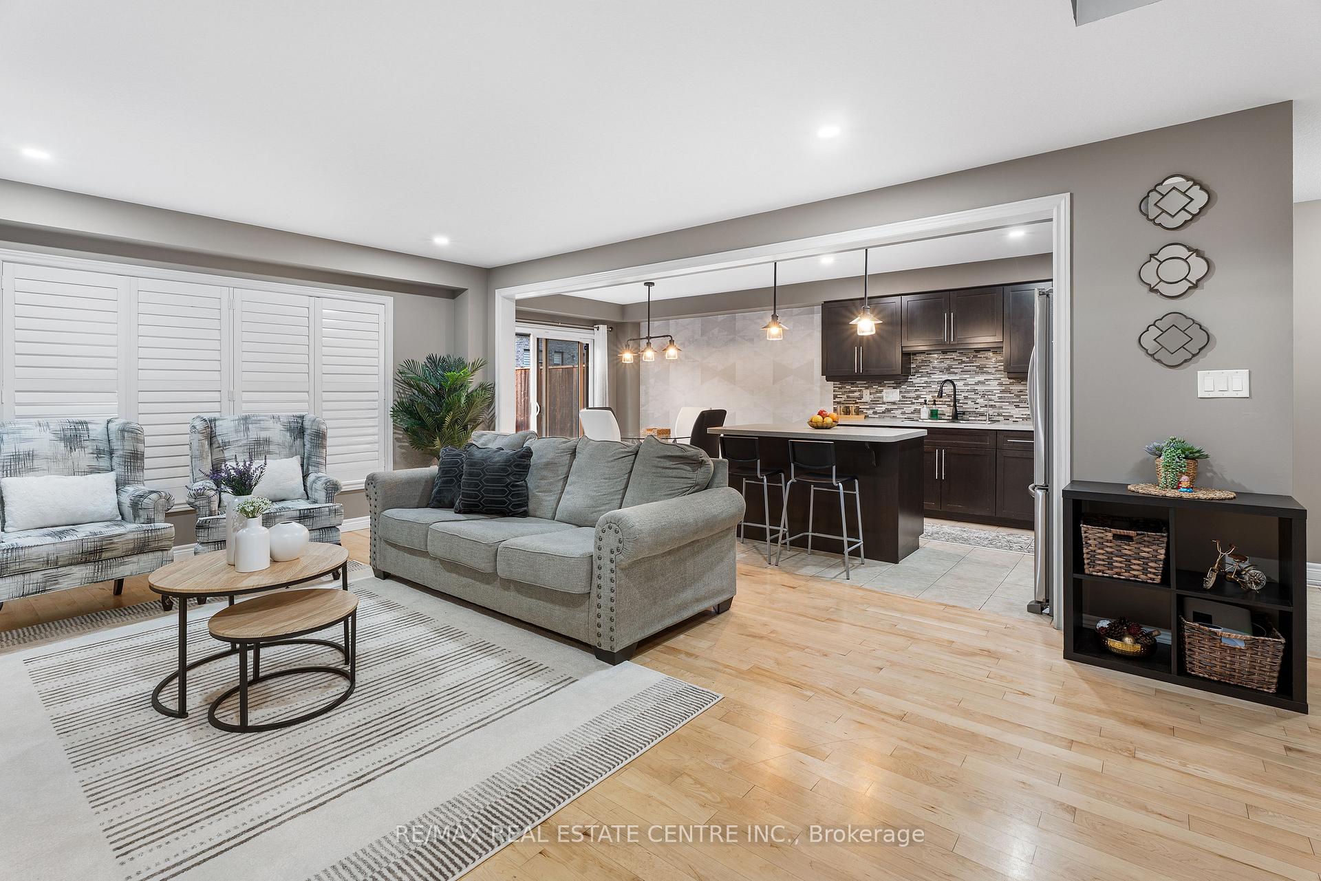 Photo 9 of 22 Creek Ridge Street, Kitchener — HOMEH
