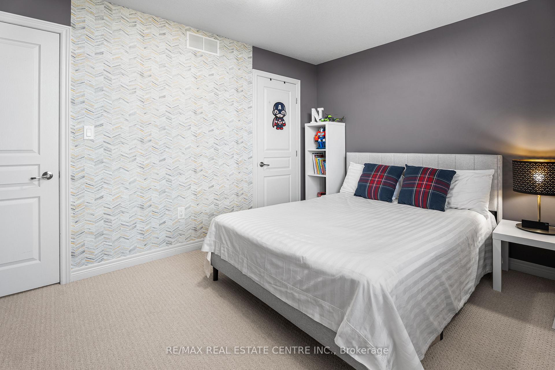 Photo 18 of 22 Creek Ridge Street, Kitchener — HOMEH
