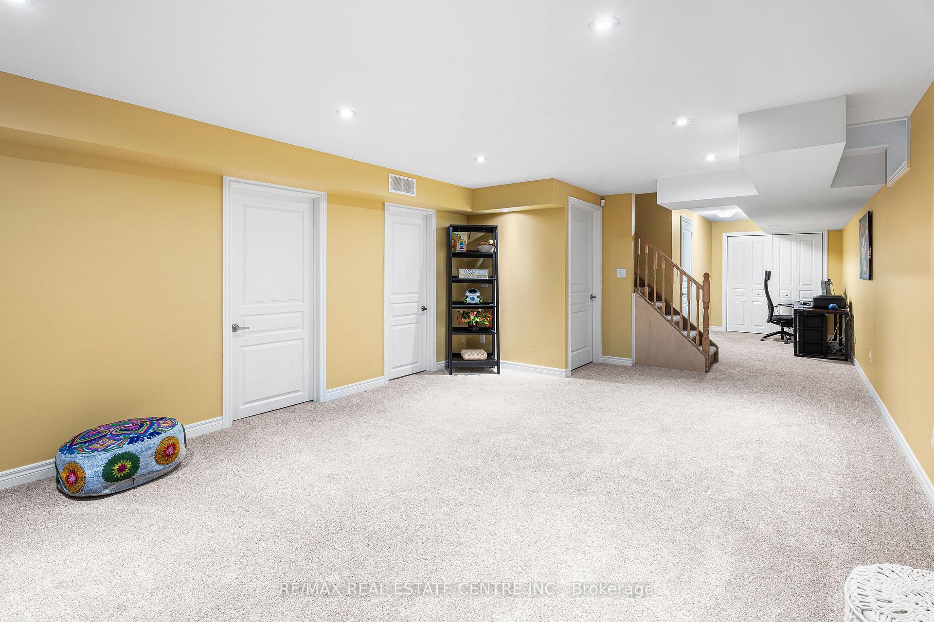 Photo 32 of 22 Creek Ridge Street, Kitchener — HOMEH