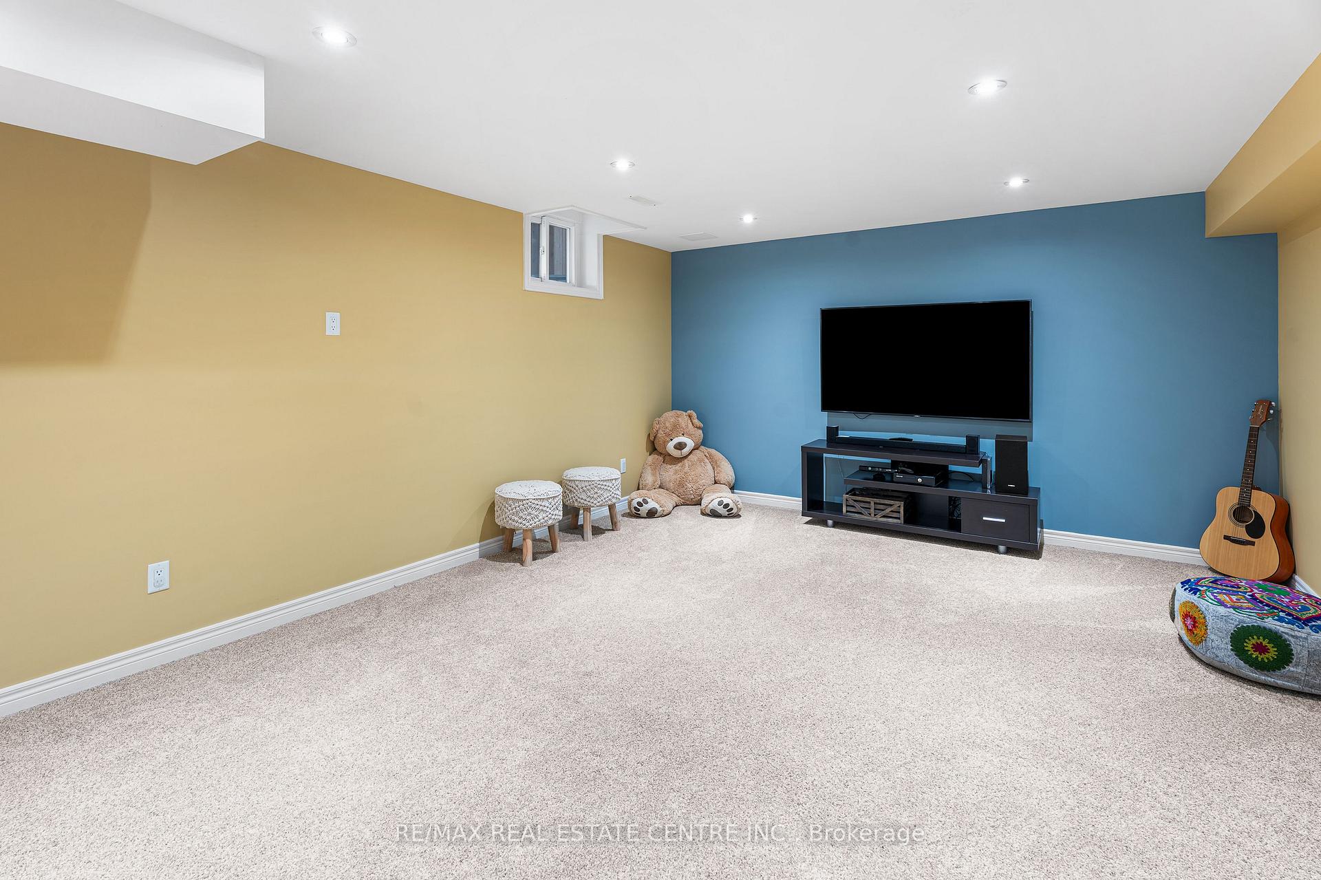 Photo 33 of 22 Creek Ridge Street, Kitchener — HOMEH
