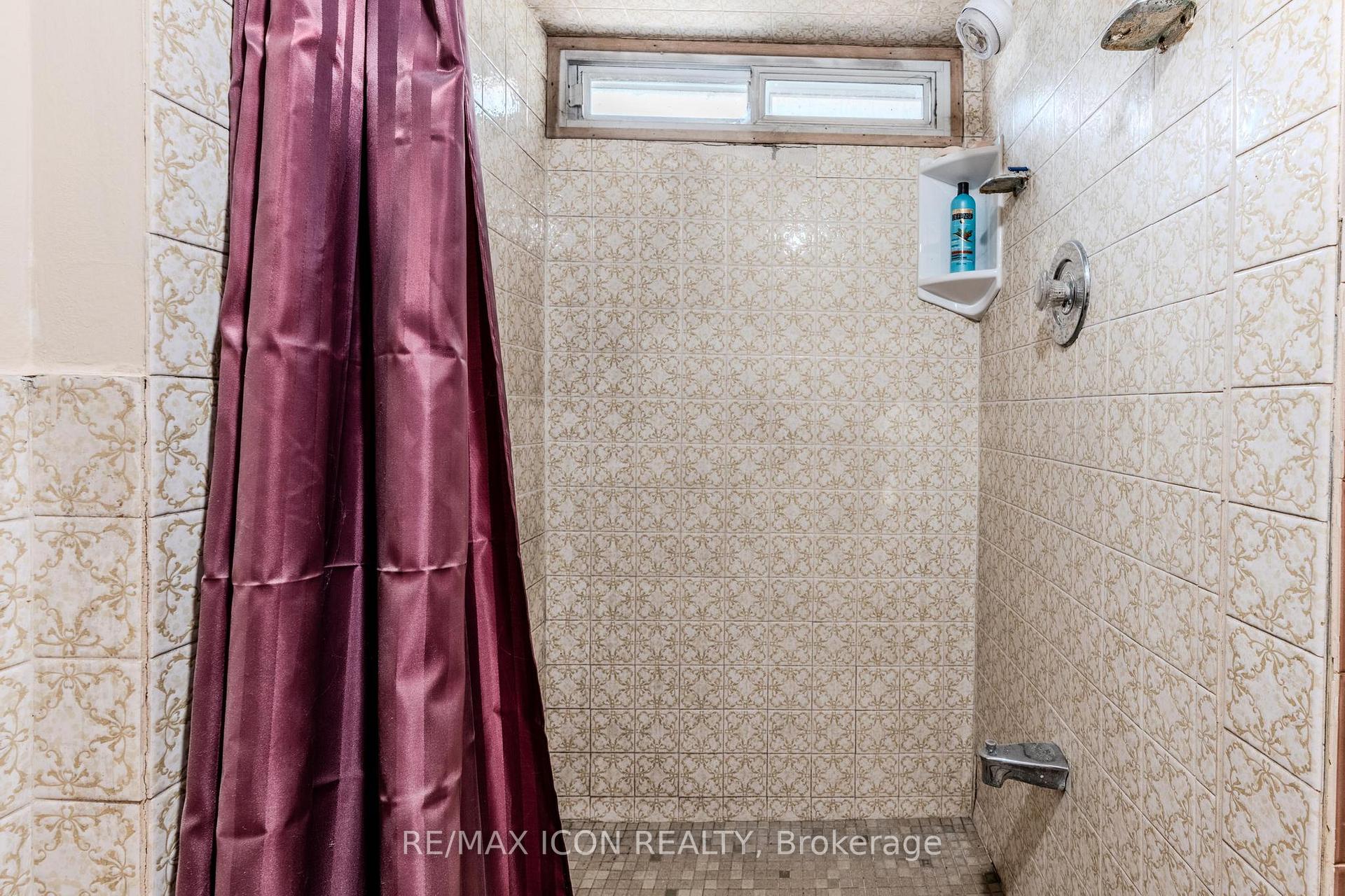 Photo 22 of 173 Westmount Road E, Kitchener — HOMEH