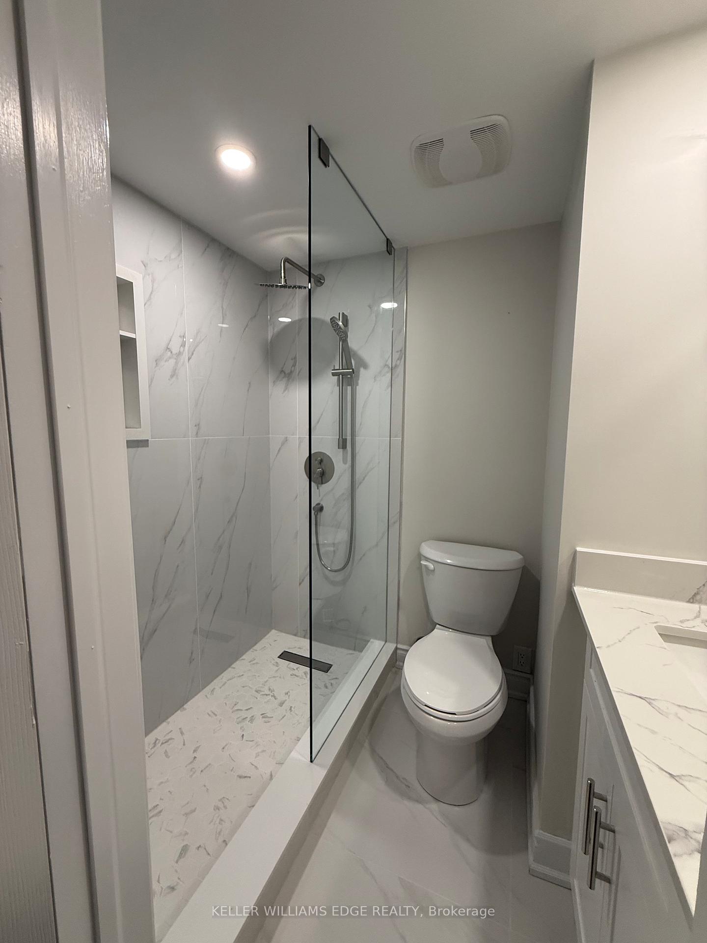 Photo 4 of LOWER LEVEL: 87 Peter Street, Hamilton, Strathcona — HOMEH