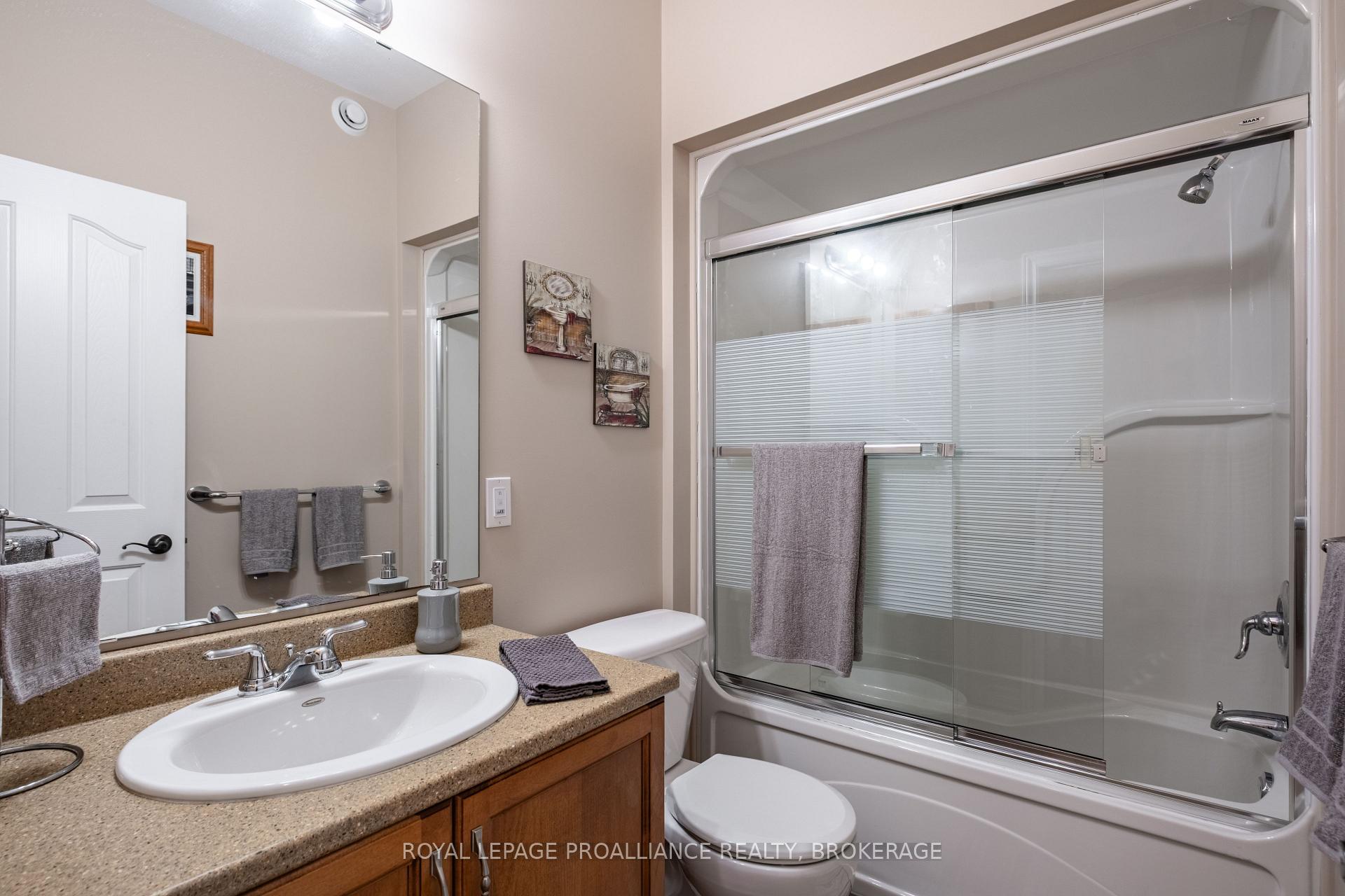 Photo 19 of 226 Rose Abbey Drive, Kingston, Kingston East (Incl Barret Crt) — HOMEH