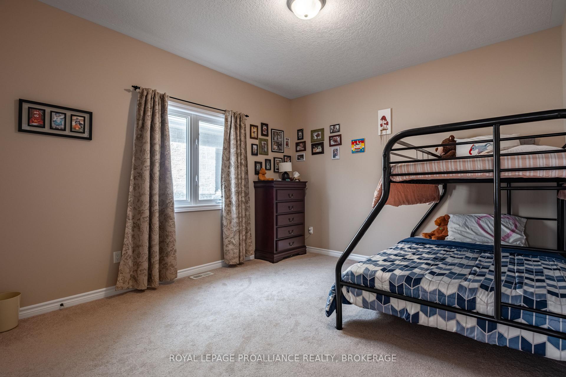 Photo 20 of 226 Rose Abbey Drive, Kingston, Kingston East (Incl Barret Crt) — HOMEH