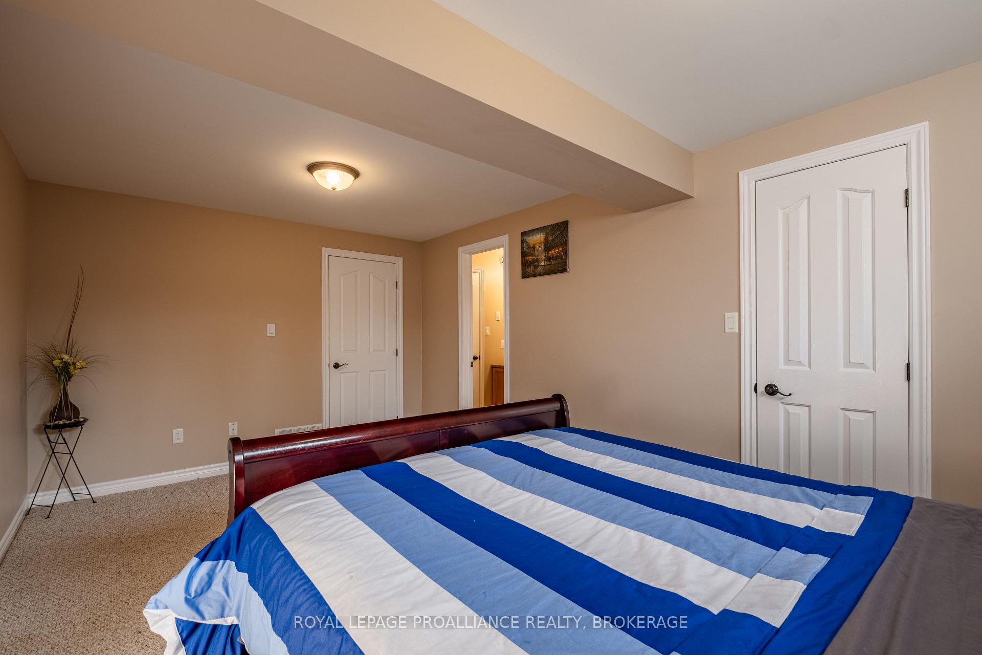 Photo 35 of 226 Rose Abbey Drive, Kingston, Kingston East (Incl Barret Crt) — HOMEH
