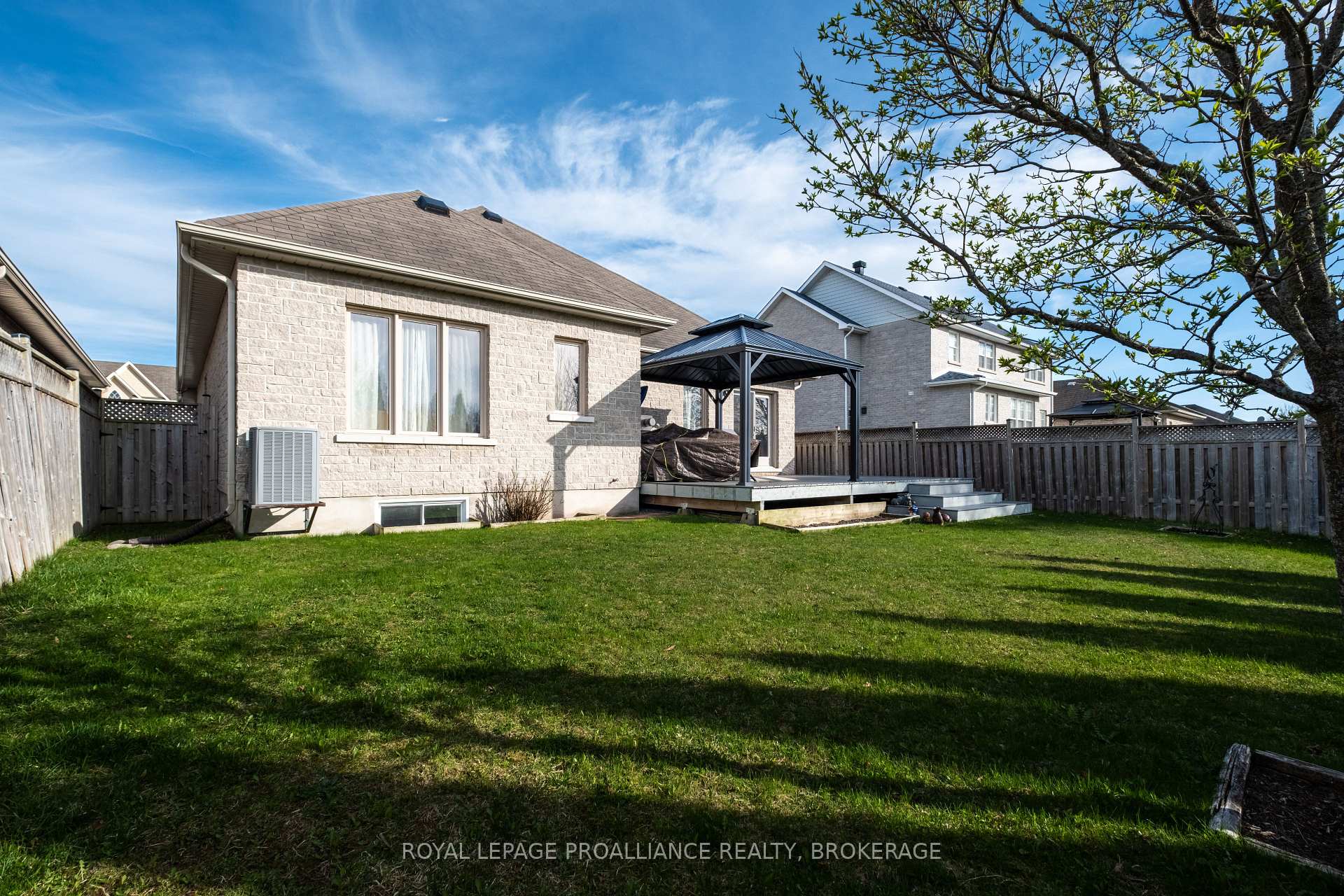 Photo 40 of 226 Rose Abbey Drive, Kingston, Kingston East (Incl Barret Crt) — HOMEH