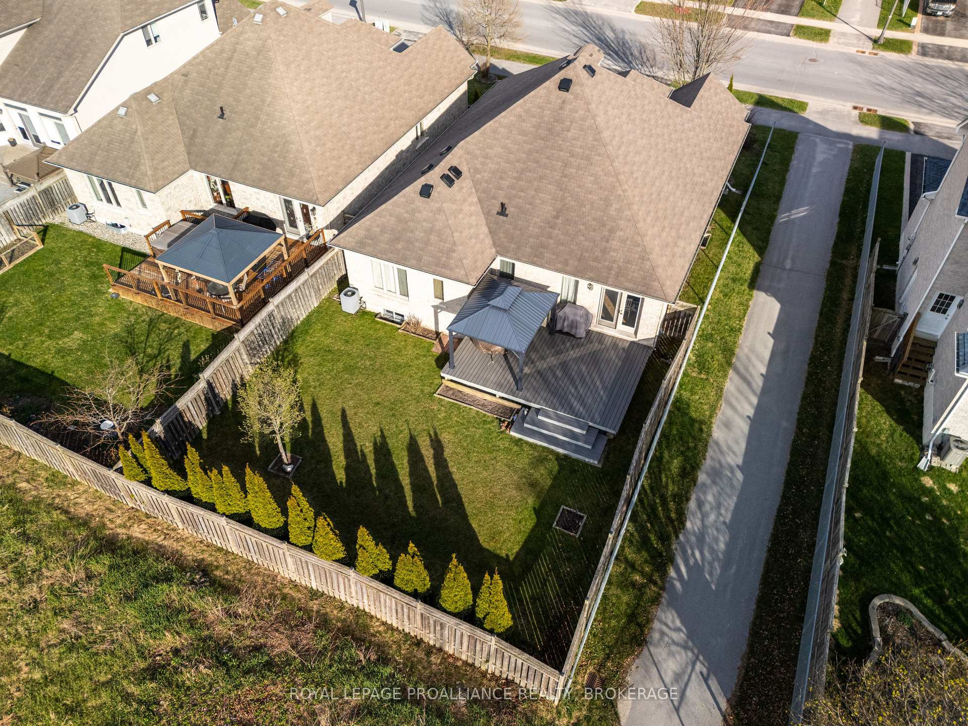 Photo 44 of 226 Rose Abbey Drive, Kingston, Kingston East (Incl Barret Crt) — HOMEH