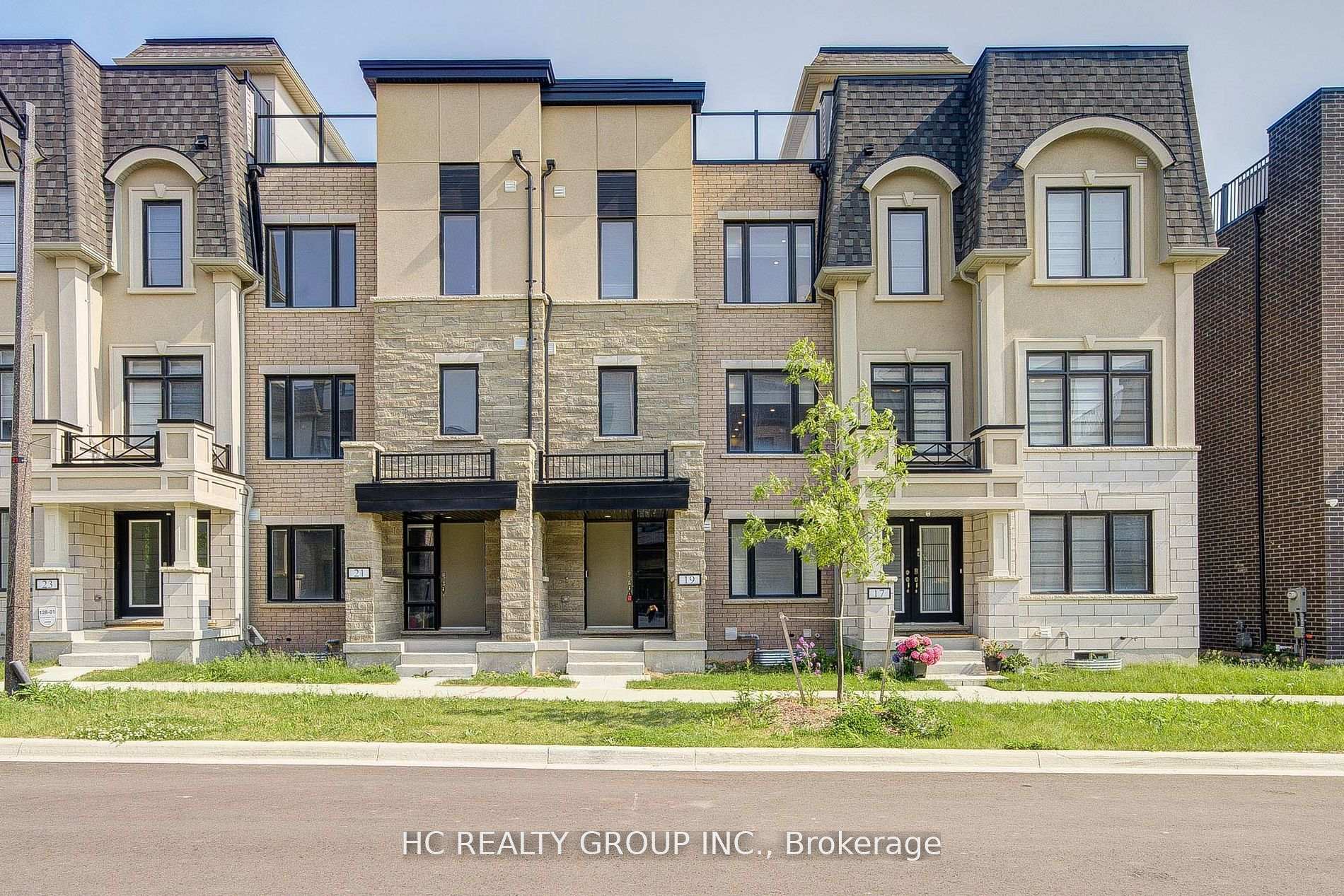 Photo 1 of 19 Guardhouse Crescent, Markham, Angus Glen — HOMEH