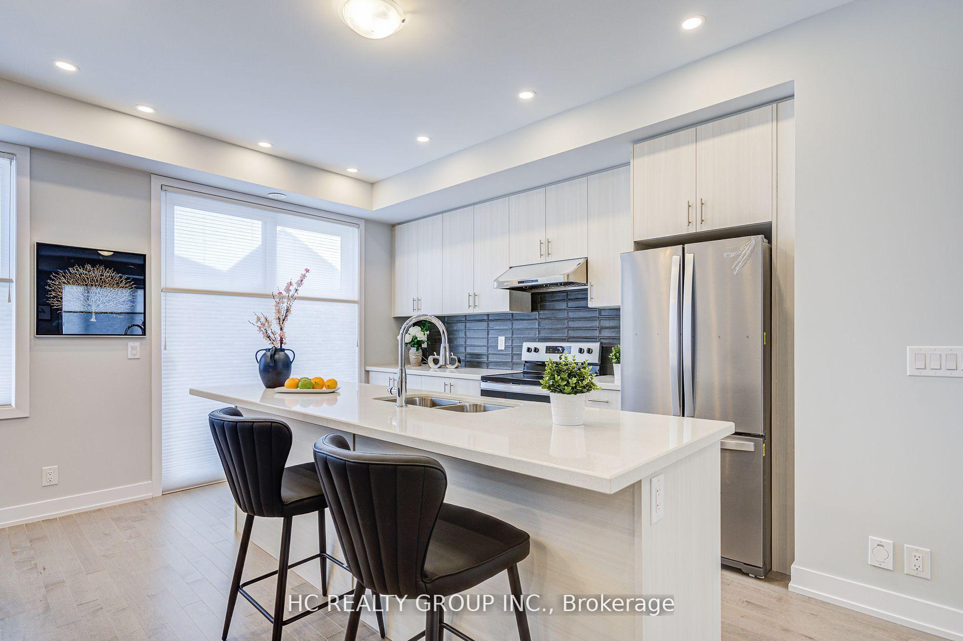 Photo 14 of 19 Guardhouse Crescent, Markham, Angus Glen — HOMEH