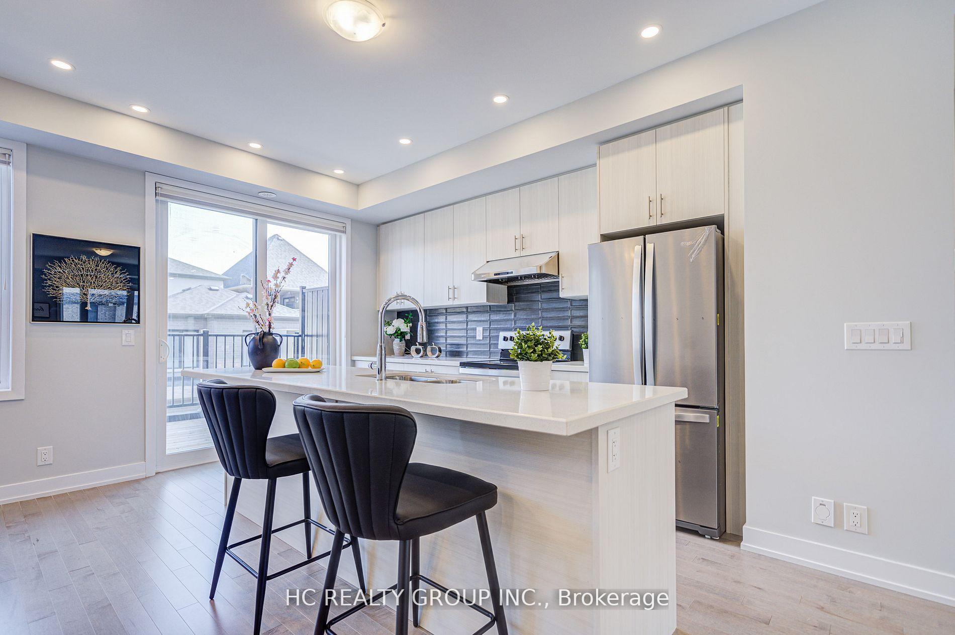 Photo 16 of 19 Guardhouse Crescent, Markham, Angus Glen — HOMEH