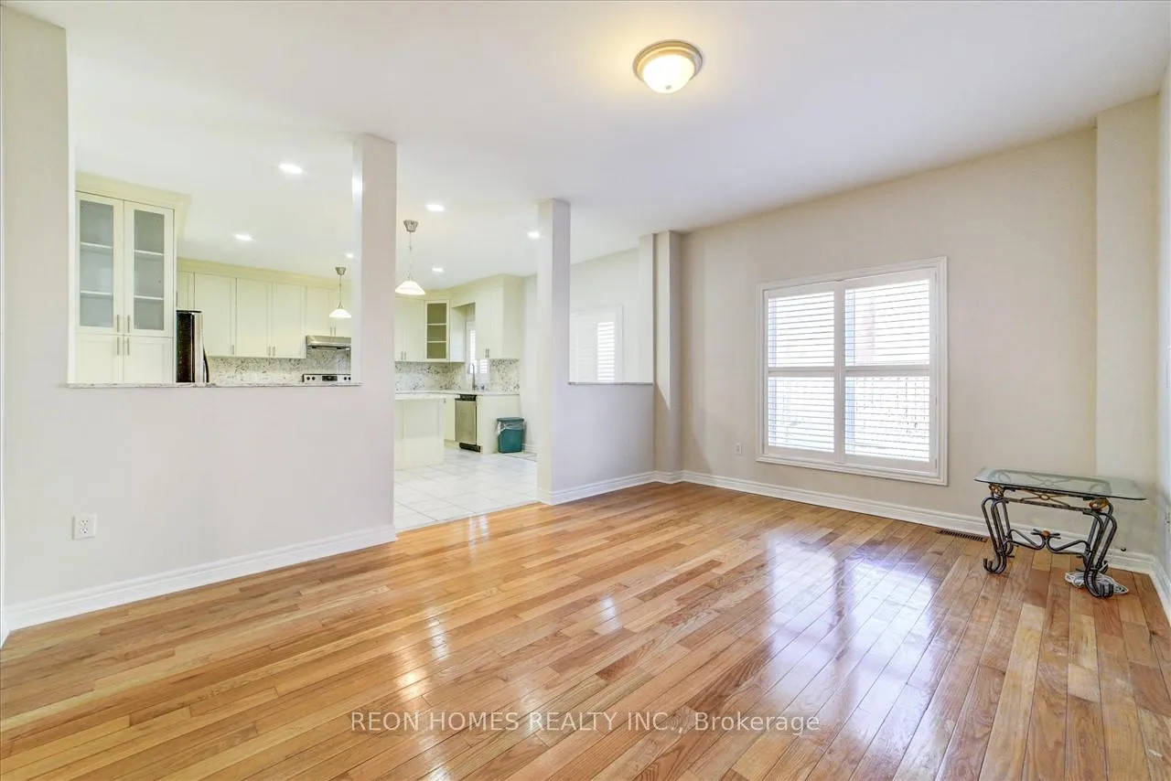 Photo 7 of 322 Elson Street, Markham, Cedarwood — HOMEH