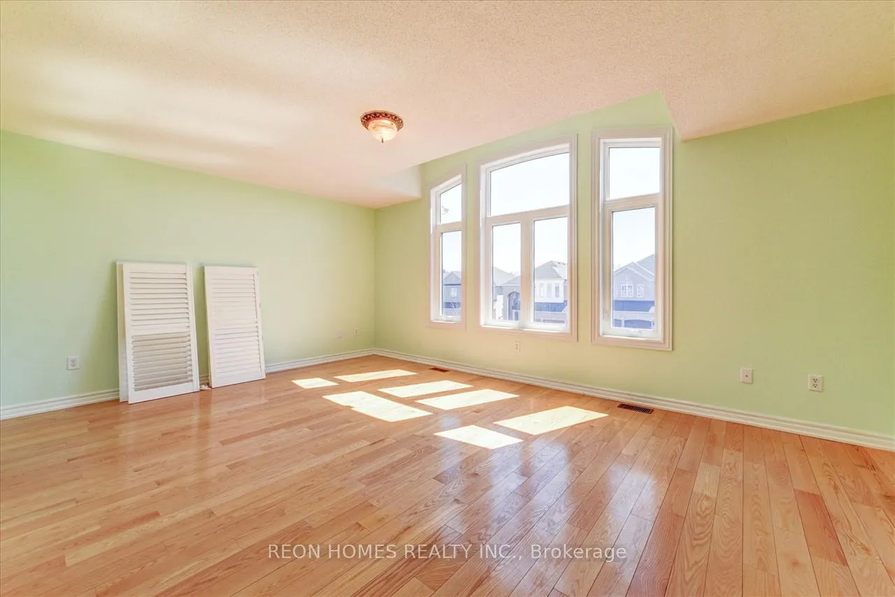 Photo 13 of 322 Elson Street, Markham, Cedarwood — HOMEH