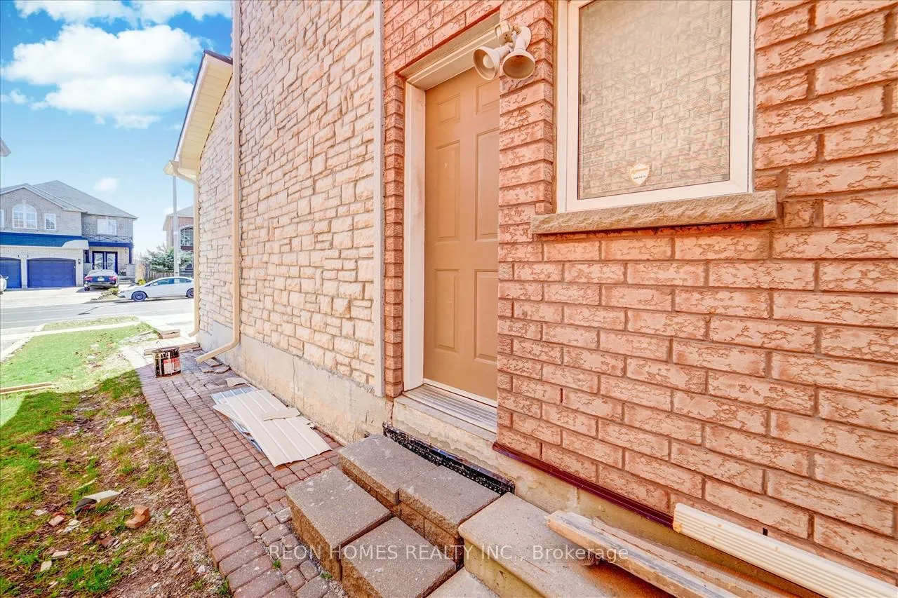 Photo 31 of 322 Elson Street, Markham, Cedarwood — HOMEH