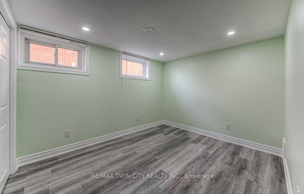 Photo 2 of 1138 Weber Street E, Kitchener — HOMEH