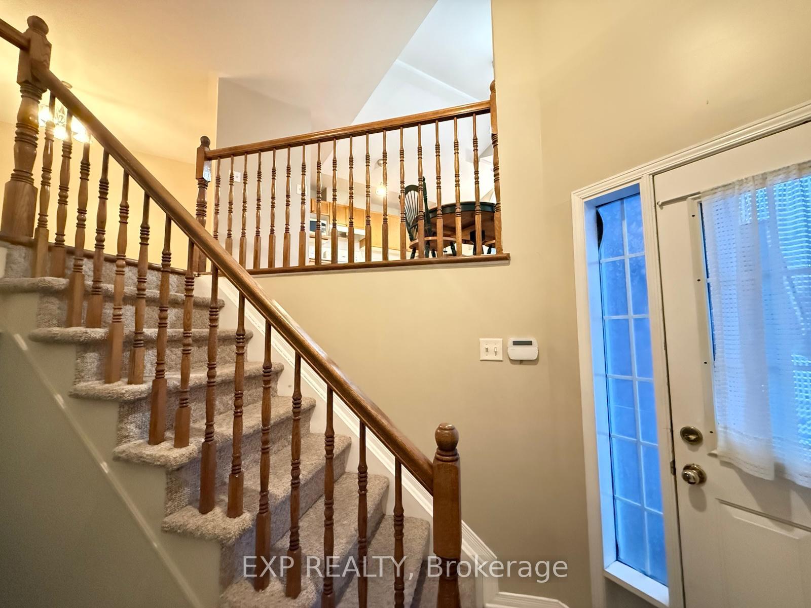 Photo 6 of 128 Castle Glen Crescent, Ottawa, Kanata - Glencairn/Hazeldean — HOMEH