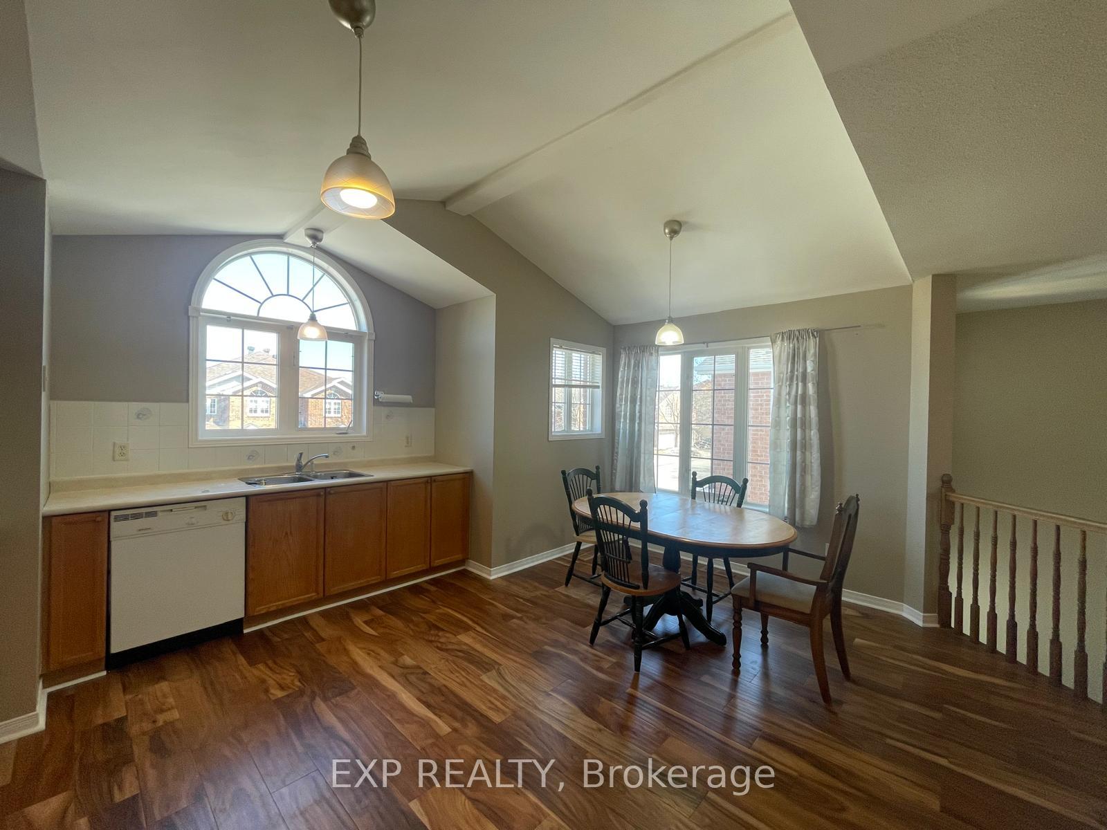 Photo 11 of 128 Castle Glen Crescent, Ottawa, Kanata - Glencairn/Hazeldean — HOMEH