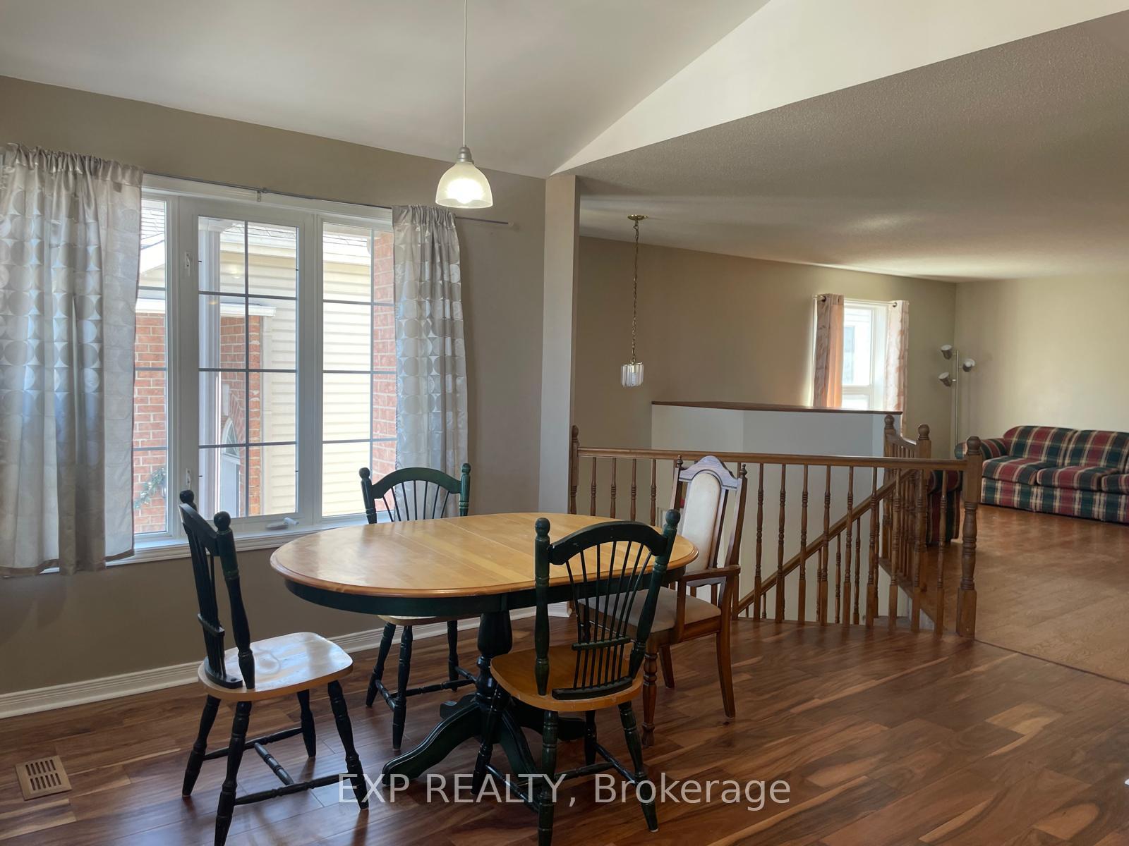 Photo 13 of 128 Castle Glen Crescent, Ottawa, Kanata - Glencairn/Hazeldean — HOMEH