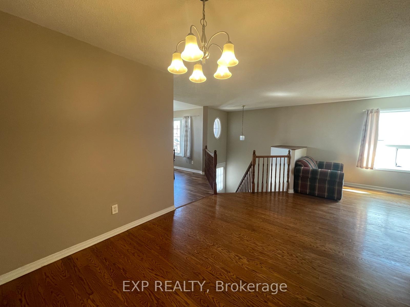 Photo 18 of 128 Castle Glen Crescent, Ottawa, Kanata - Glencairn/Hazeldean — HOMEH