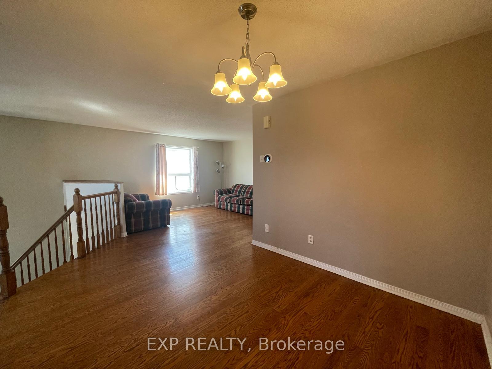 Photo 19 of 128 Castle Glen Crescent, Ottawa, Kanata - Glencairn/Hazeldean — HOMEH