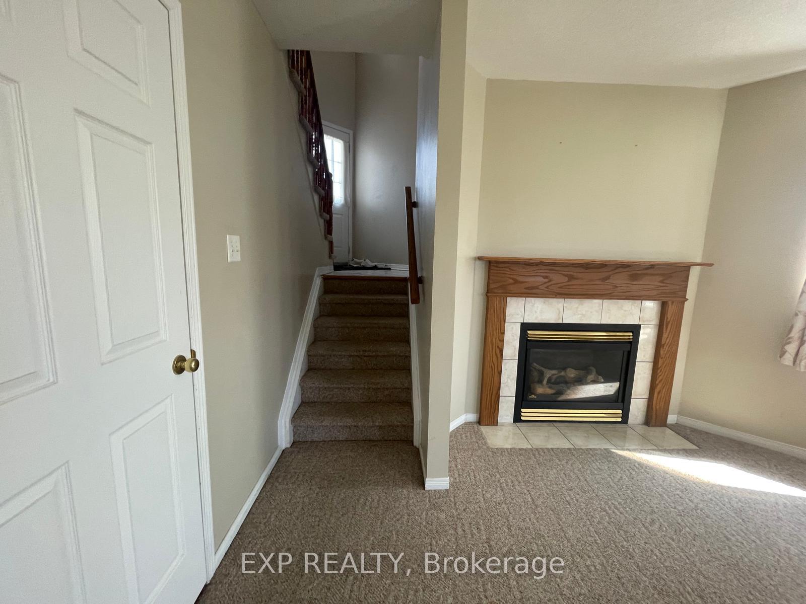 Photo 30 of 128 Castle Glen Crescent, Ottawa, Kanata - Glencairn/Hazeldean — HOMEH