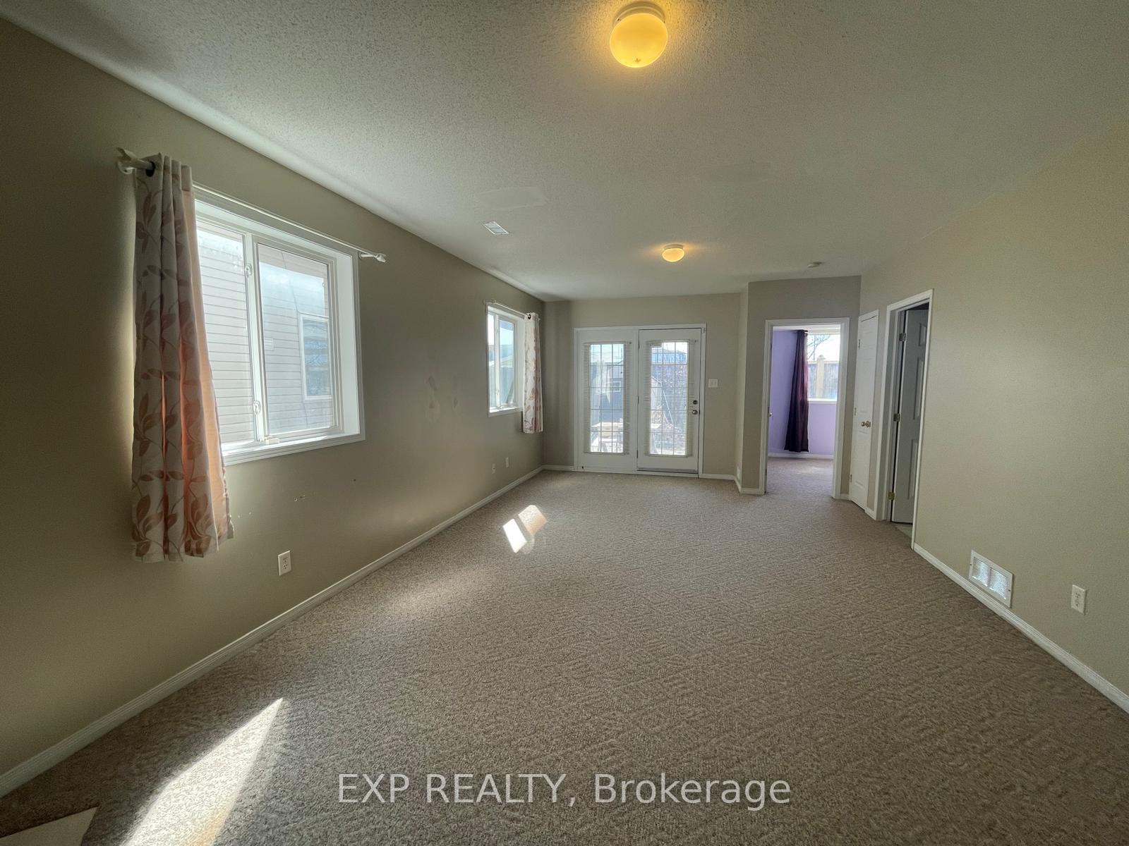 Photo 33 of 128 Castle Glen Crescent, Ottawa, Kanata - Glencairn/Hazeldean — HOMEH