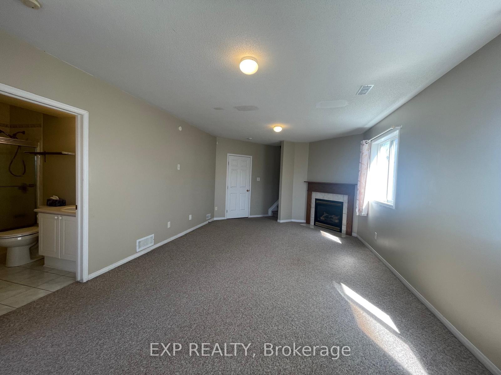 Photo 37 of 128 Castle Glen Crescent, Ottawa, Kanata - Glencairn/Hazeldean — HOMEH
