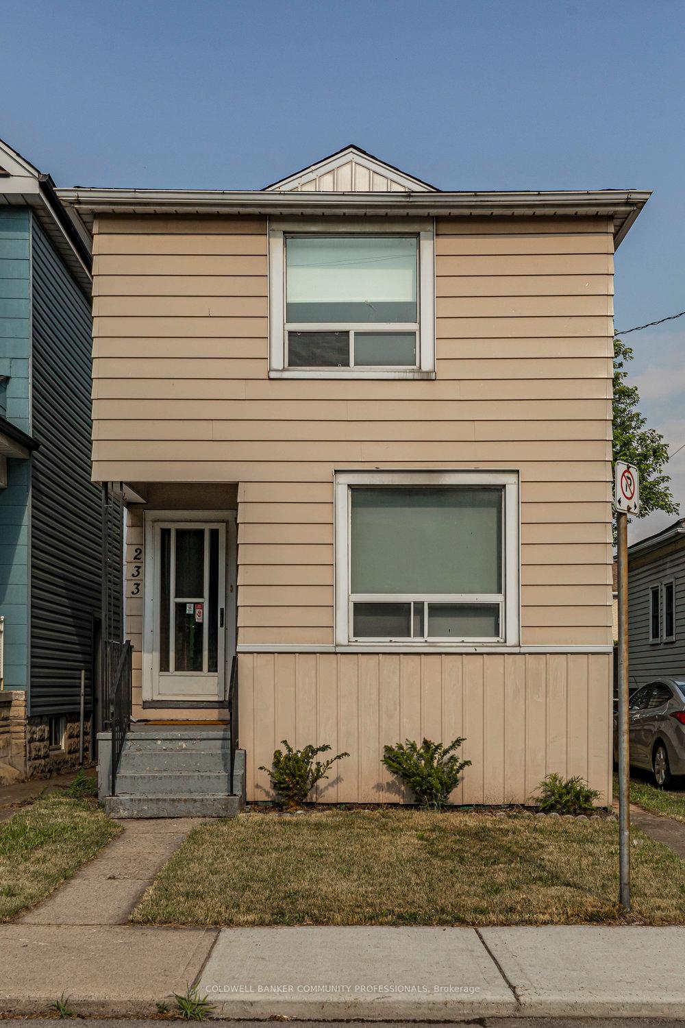 Photo 2 of 233 Glendale Avenue N, Hamilton, Crown Point — HOMEH