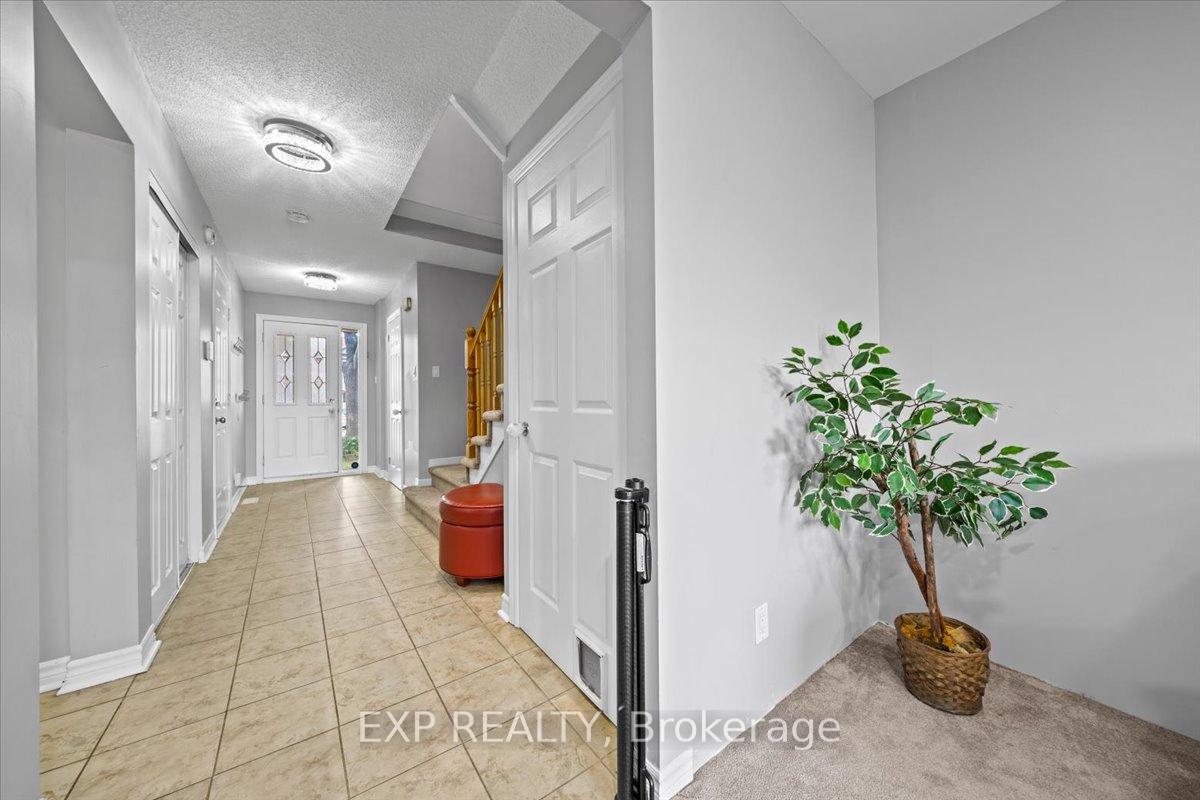 Photo 4 of 93 Cedarock Drive, Ottawa, Kanata - Bridlewood — HOMEH
