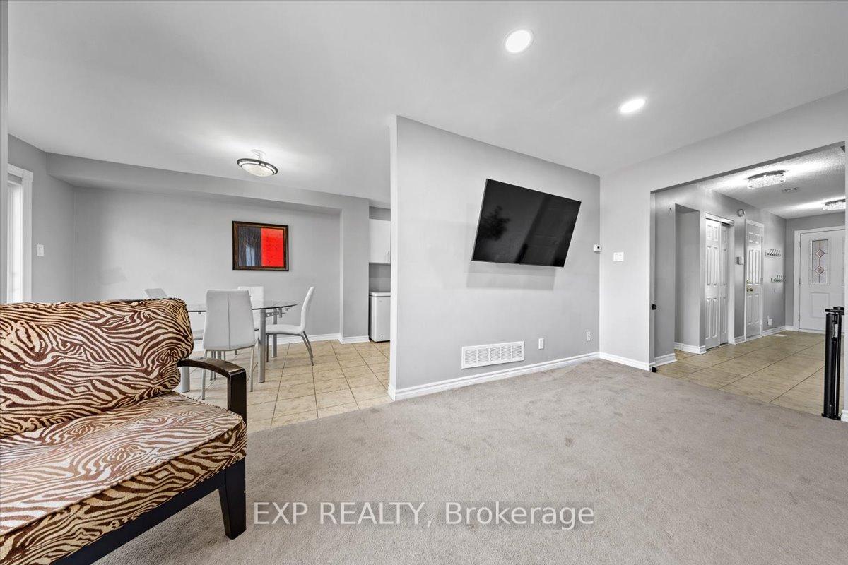 Photo 9 of 93 Cedarock Drive, Ottawa, Kanata - Bridlewood — HOMEH