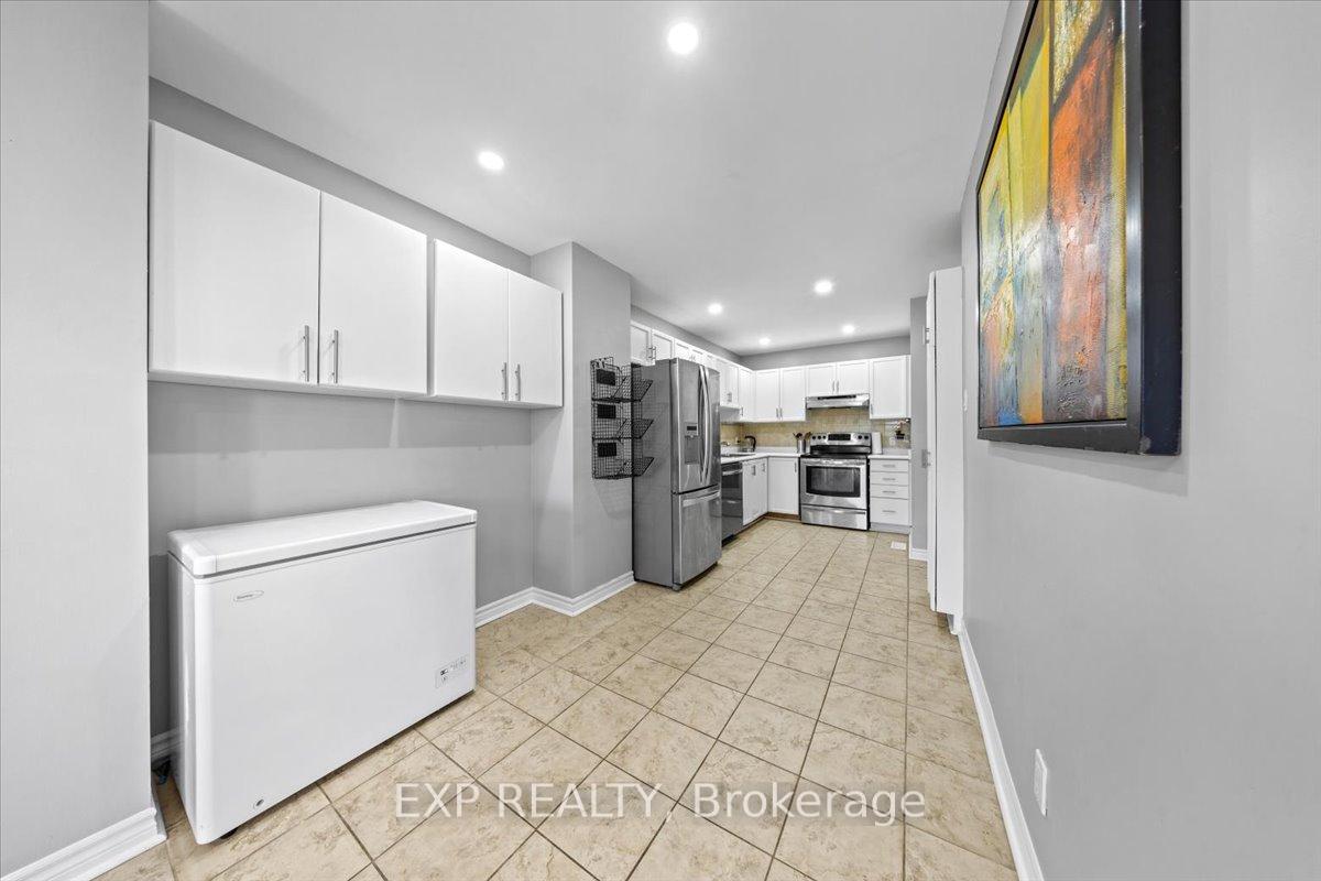 Photo 13 of 93 Cedarock Drive, Ottawa, Kanata - Bridlewood — HOMEH
