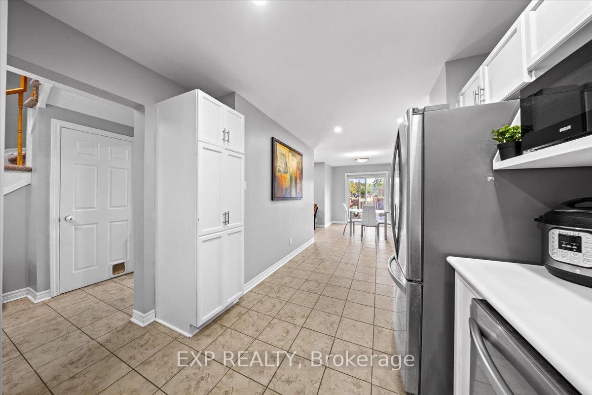 Photo 18 of 93 Cedarock Drive, Ottawa, Kanata - Bridlewood — HOMEH