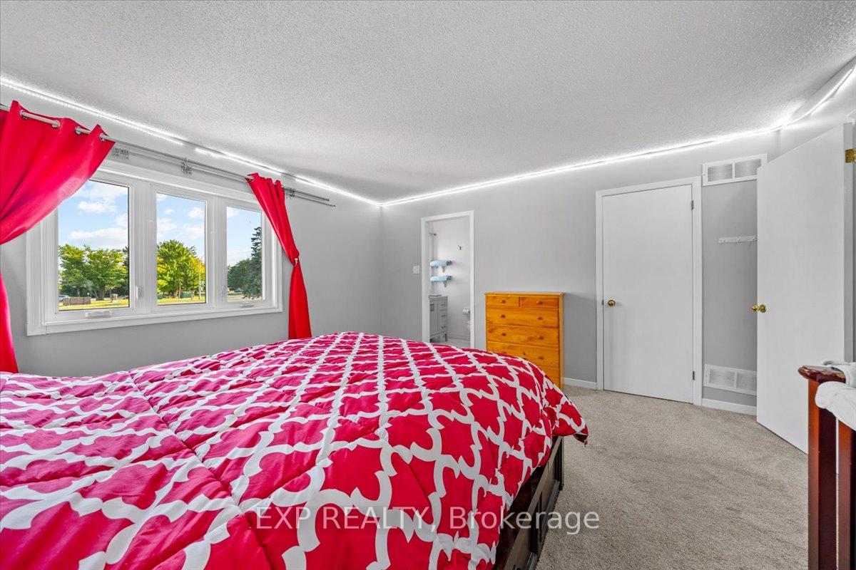 Photo 23 of 93 Cedarock Drive, Ottawa, Kanata - Bridlewood — HOMEH