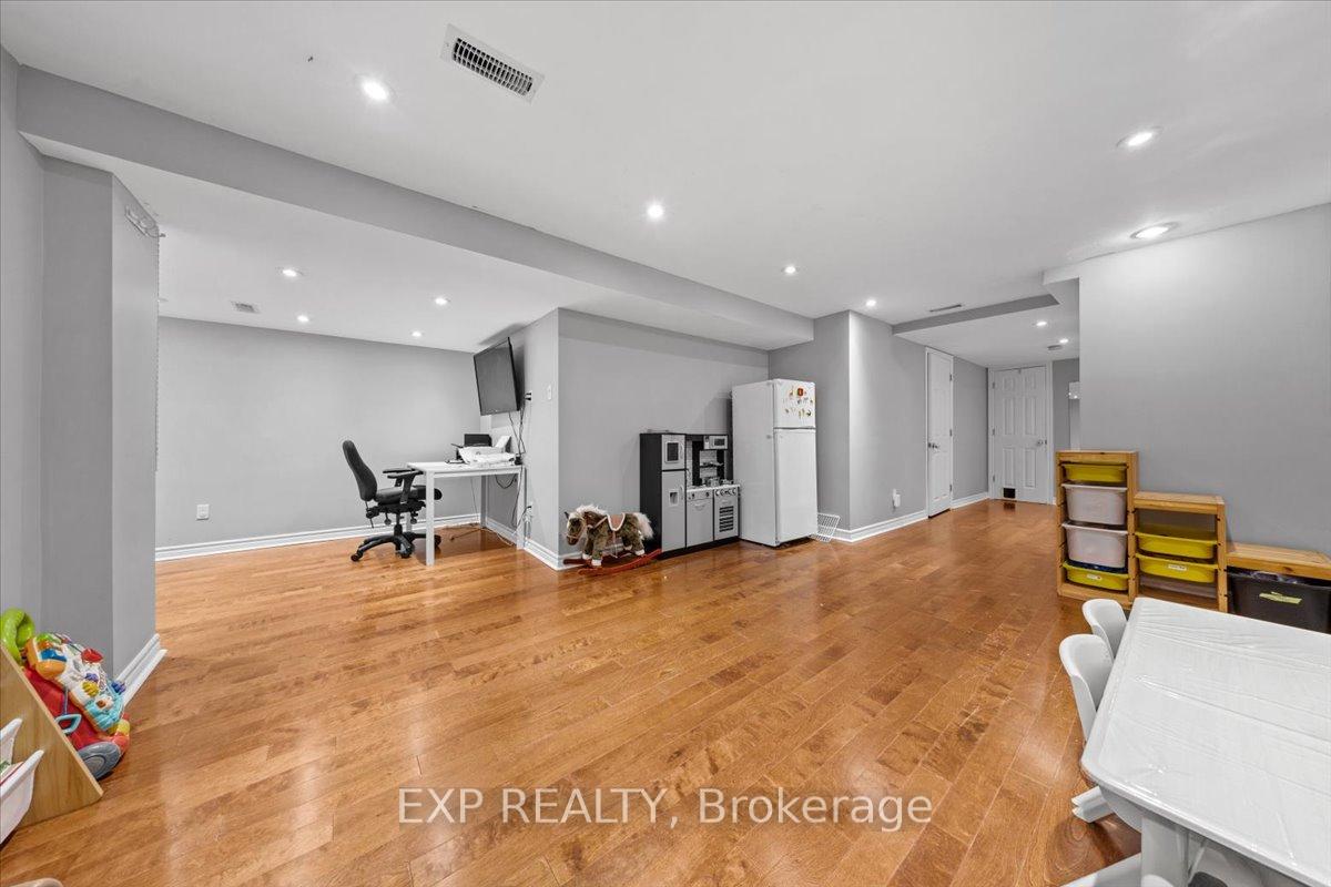 Photo 35 of 93 Cedarock Drive, Ottawa, Kanata - Bridlewood — HOMEH