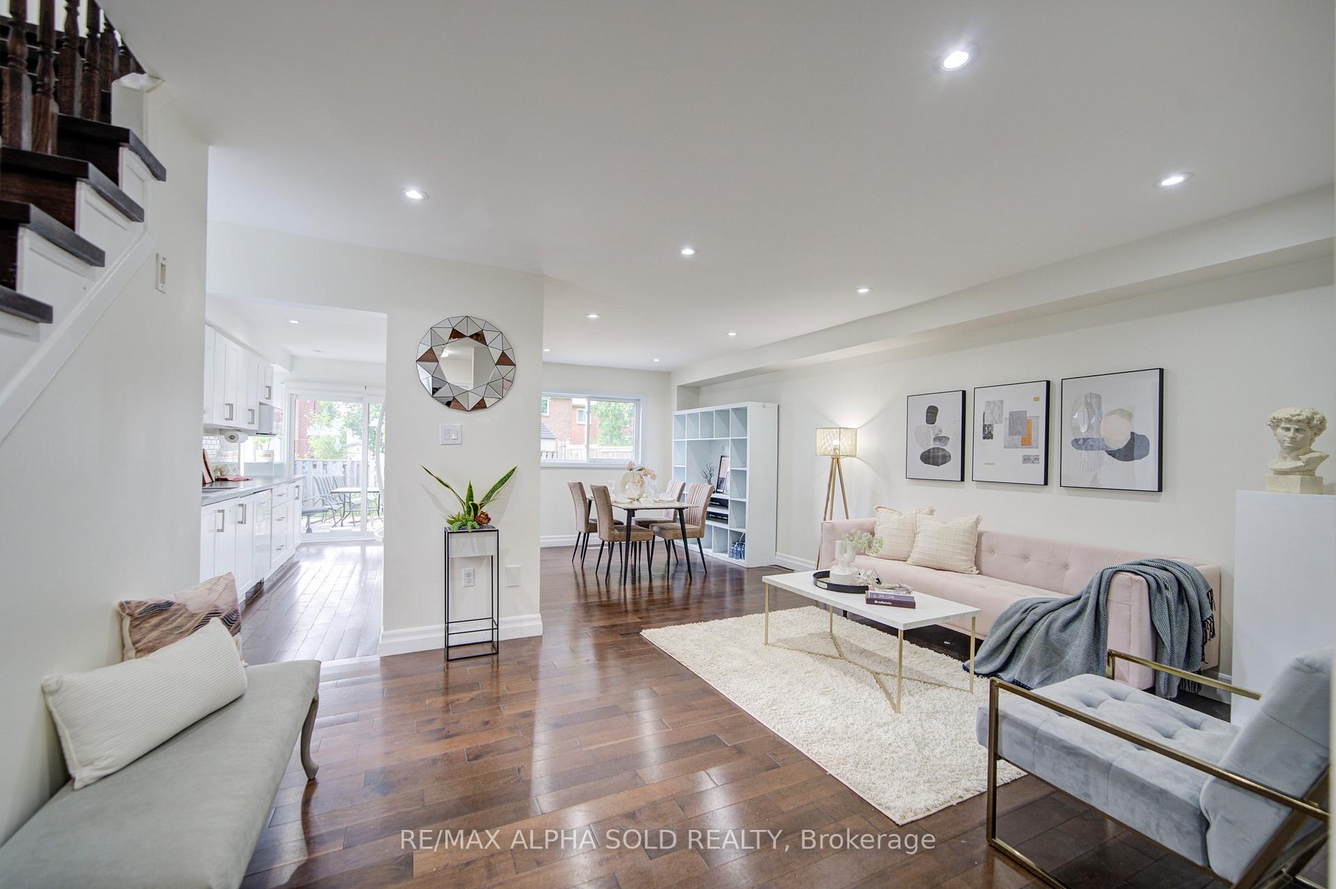 Photo 1 of 14 Miley Drive, Markham, Markville — HOMEH