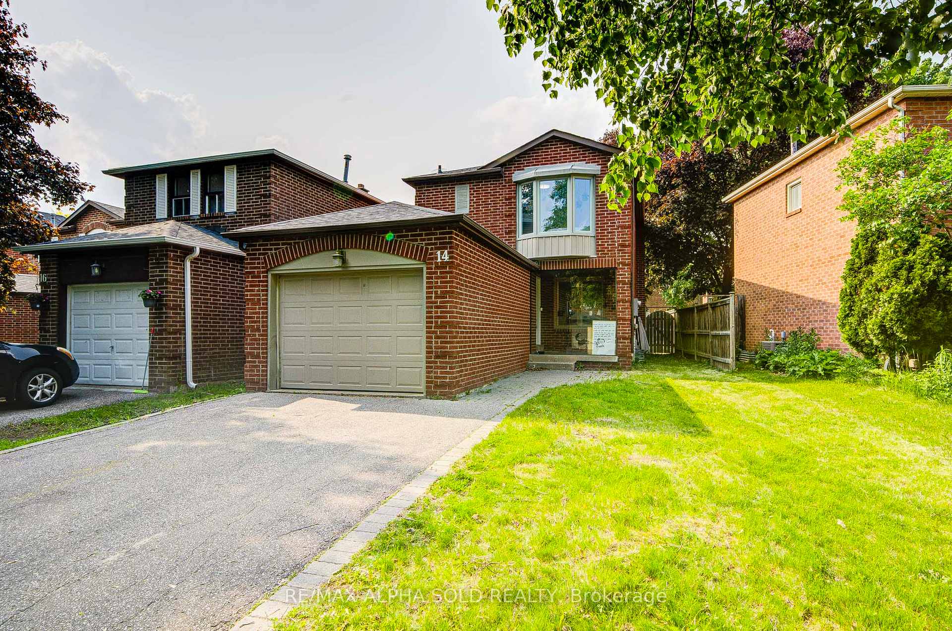 Photo 4 of 14 Miley Drive, Markham, Markville — HOMEH