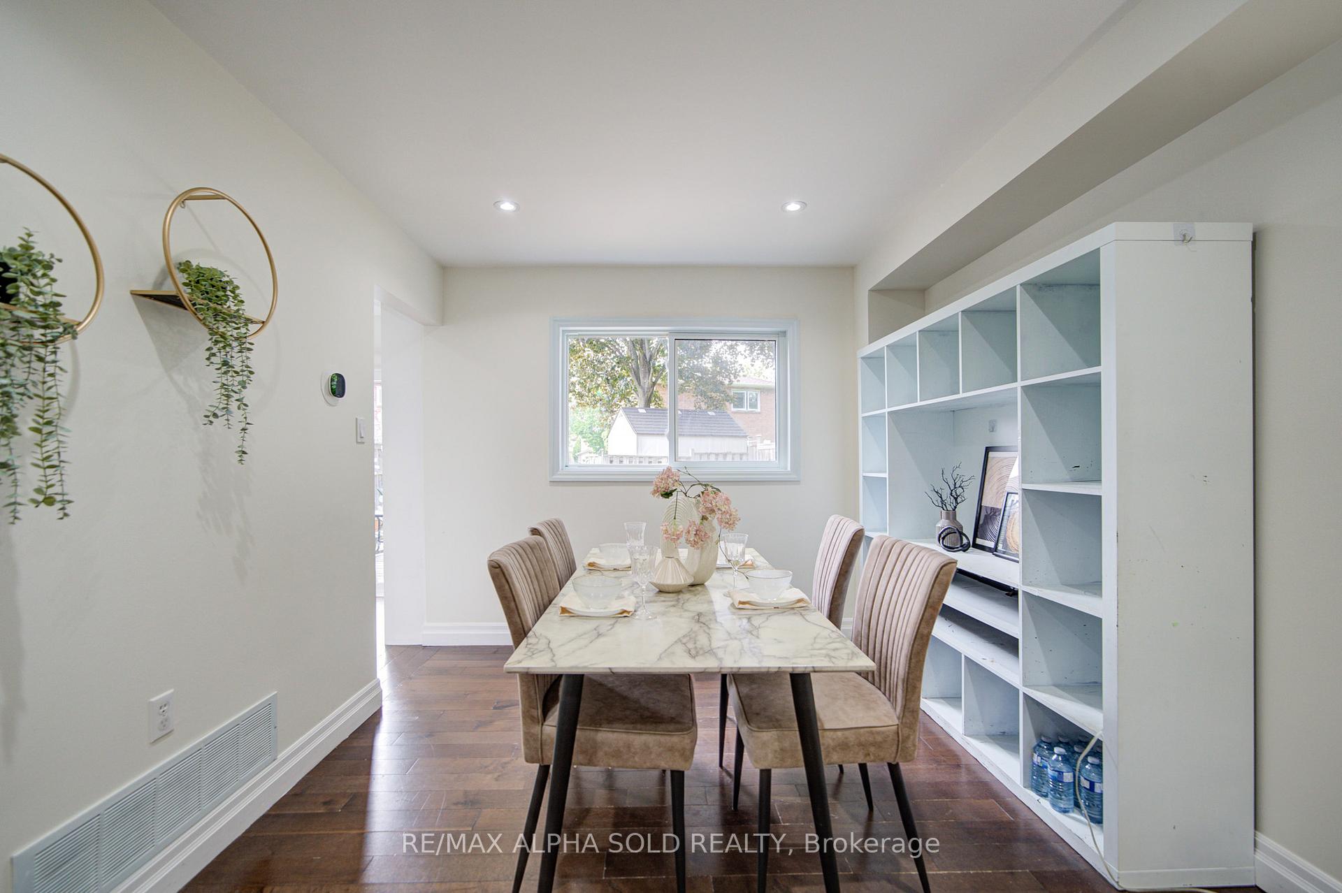Photo 16 of 14 Miley Drive, Markham, Markville — HOMEH