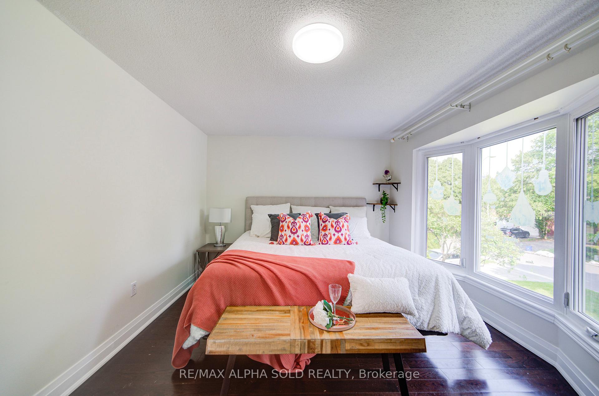 Photo 28 of 14 Miley Drive, Markham, Markville — HOMEH