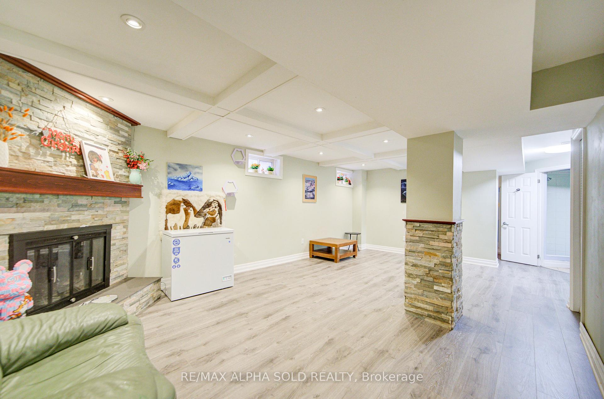 Photo 45 of 14 Miley Drive, Markham, Markville — HOMEH