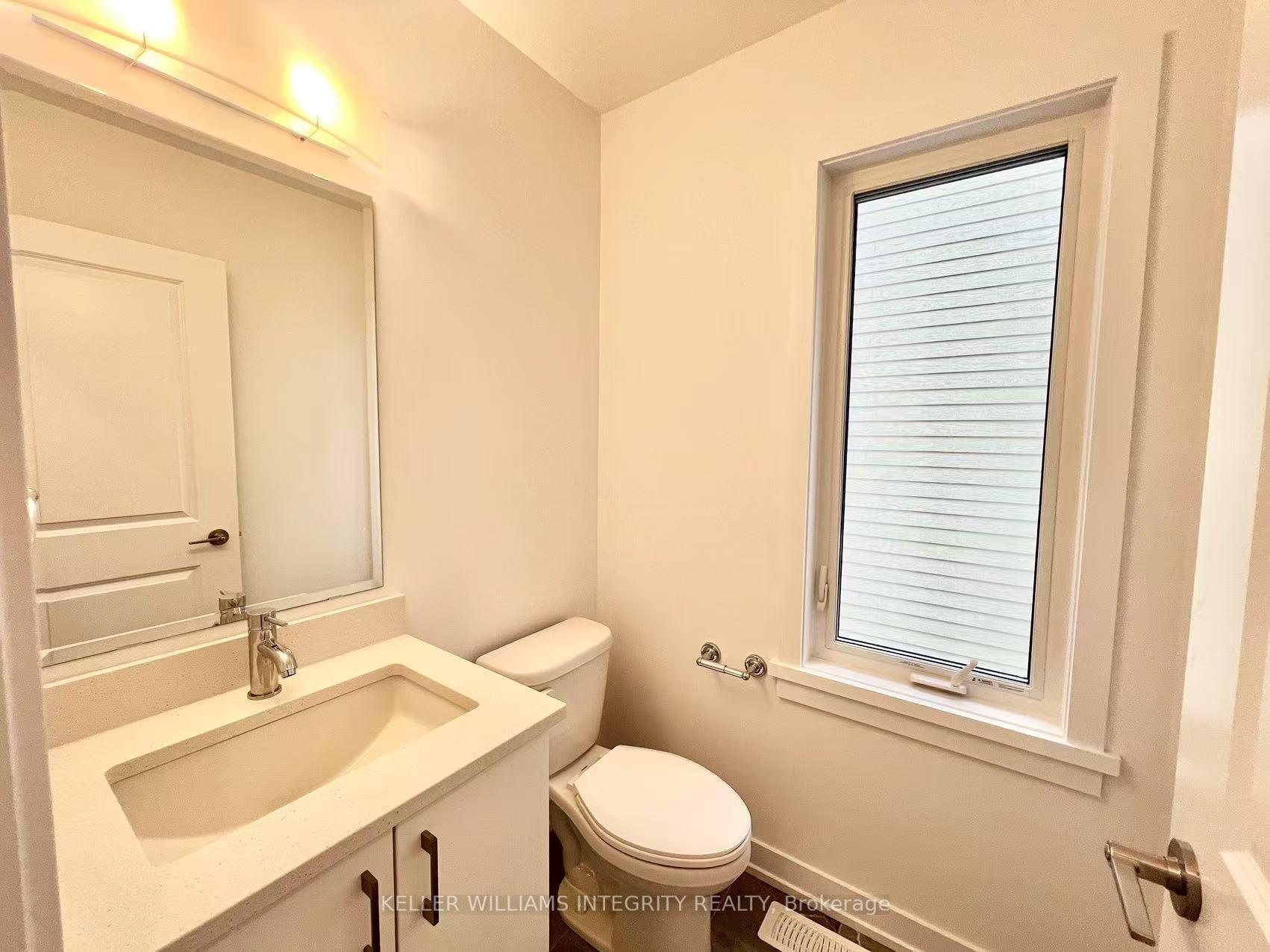 Photo 7 of 1060 Kitigan Grove, Ottawa, Kanata - Kanata Lakes/Heritage Hills — HOMEH