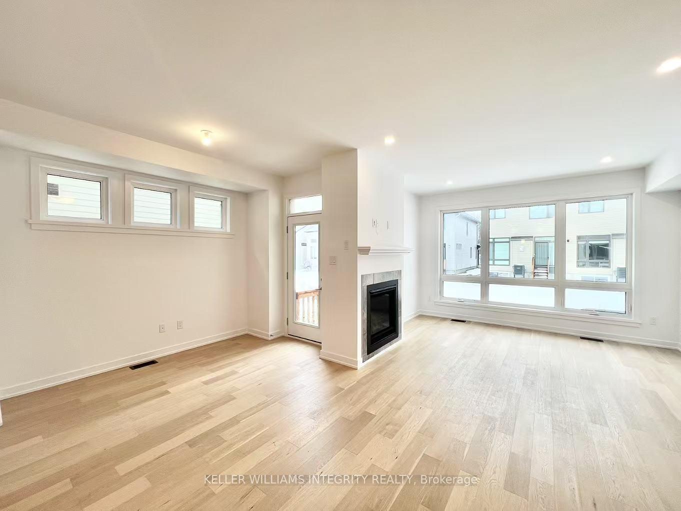 Photo 16 of 1060 Kitigan Grove, Ottawa, Kanata - Kanata Lakes/Heritage Hills — HOMEH