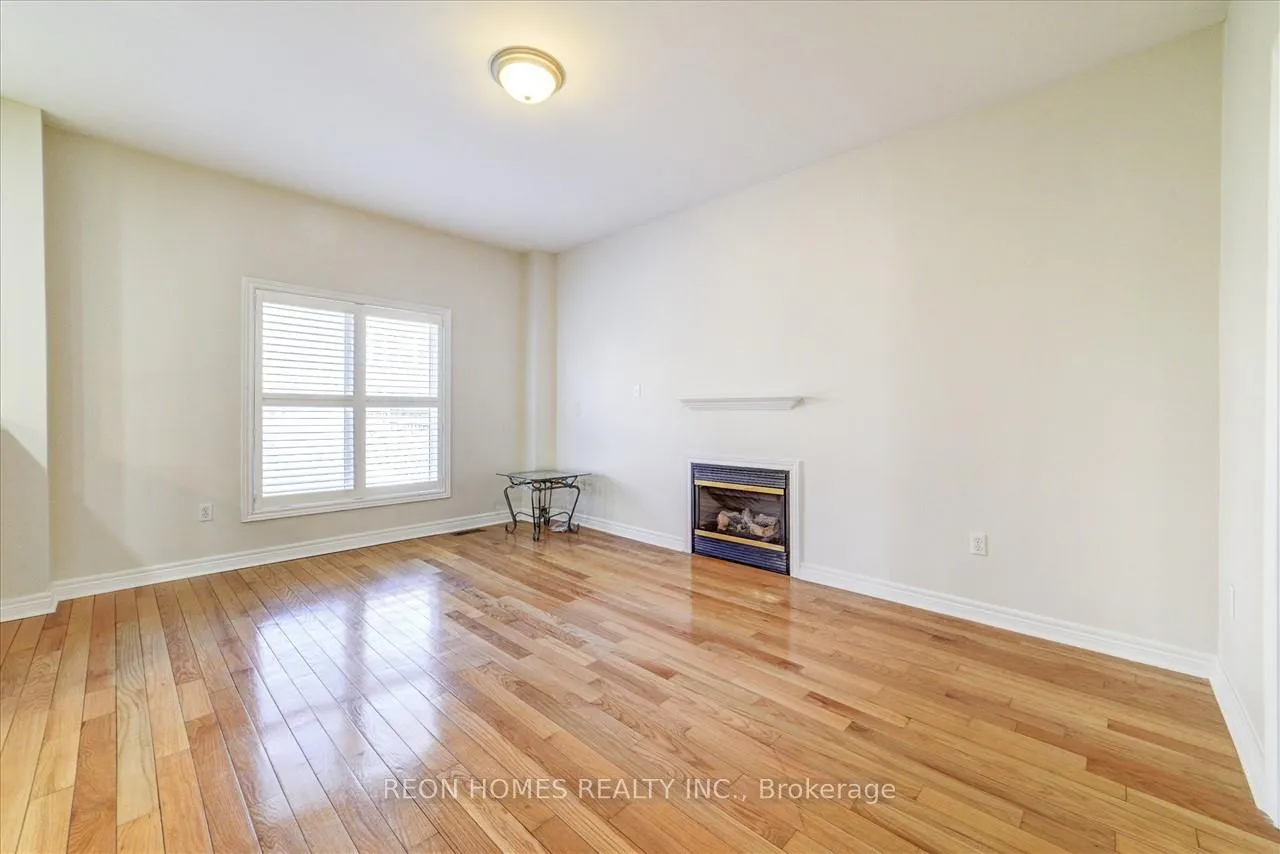 Photo 6 of Unit (Main), 322 Elson Street, Markham, Cedarwood — HOMEH