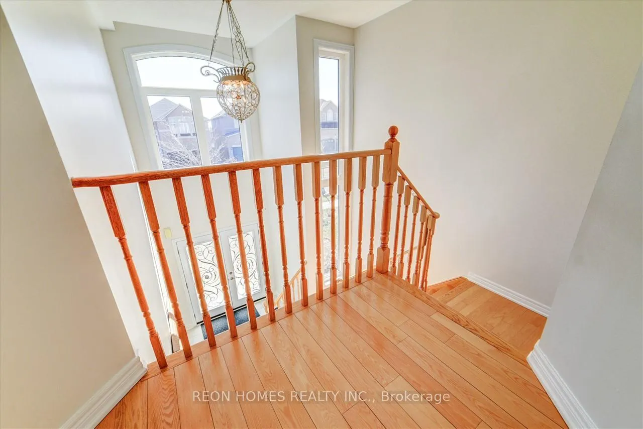 Photo 12 of Unit (Main), 322 Elson Street, Markham, Cedarwood — HOMEH