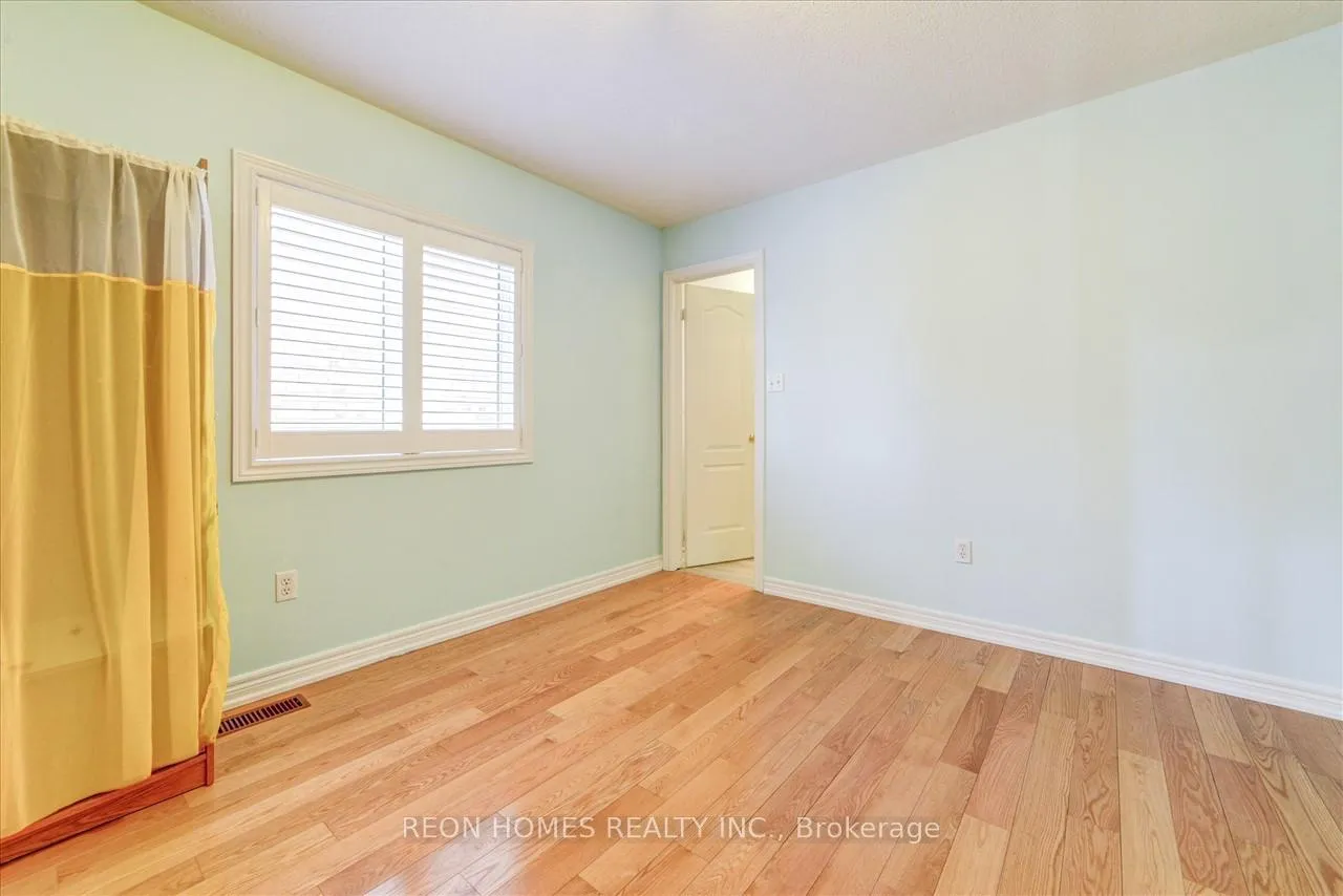 Photo 18 of Unit (Main), 322 Elson Street, Markham, Cedarwood — HOMEH