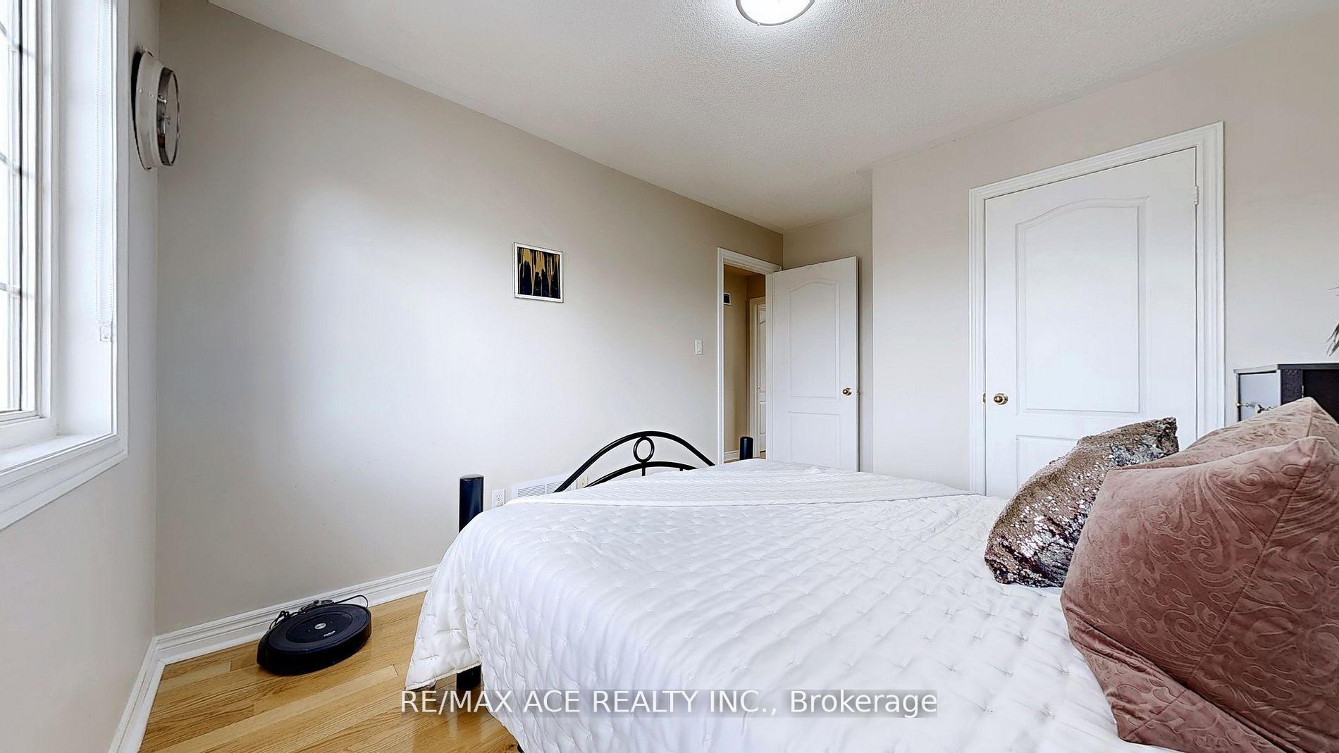 Photo 33 of 24 Pamgrey Road, Markham, Greensborough — HOMEH
