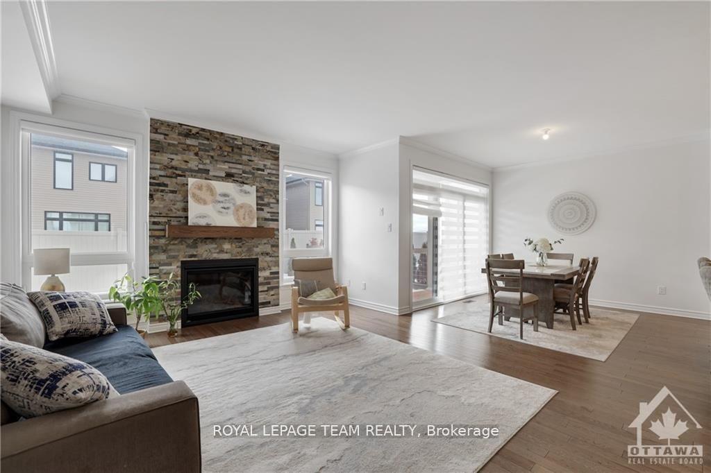 Photo 4 of 575 Honeylocust Avenue, Ottawa, Kanata - Emerald Meadows/Trailwest — HOMEH