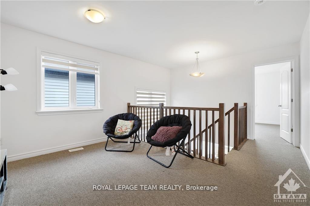 Photo 11 of 575 Honeylocust Avenue, Ottawa, Kanata - Emerald Meadows/Trailwest — HOMEH