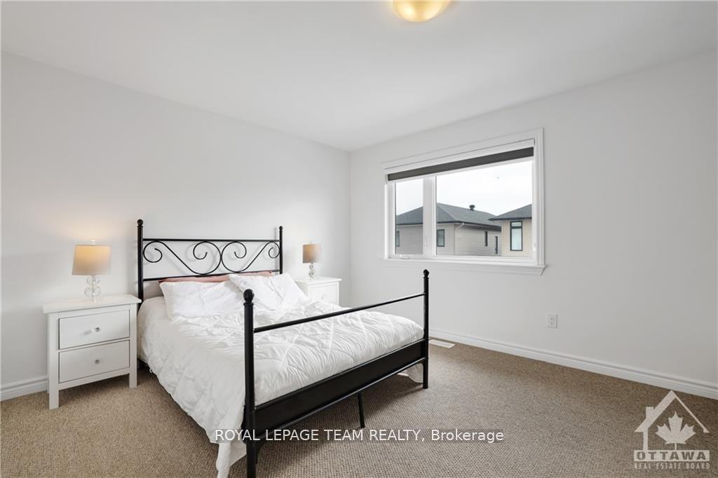 Photo 12 of 575 Honeylocust Avenue, Ottawa, Kanata - Emerald Meadows/Trailwest — HOMEH