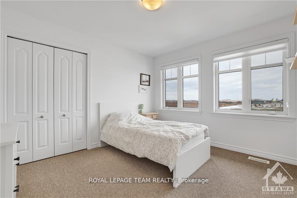 Photo 14 of 575 Honeylocust Avenue, Ottawa, Kanata - Emerald Meadows/Trailwest — HOMEH